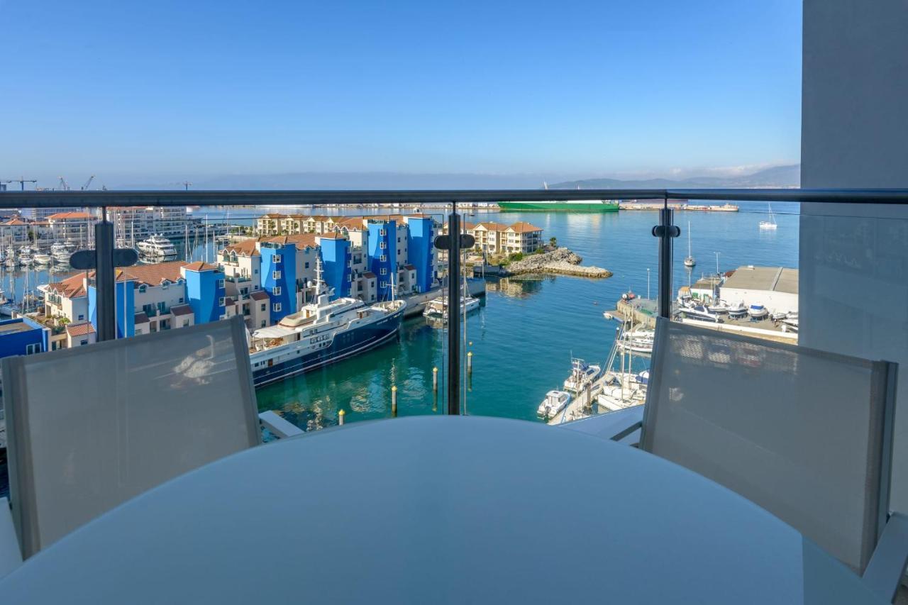 Luxury Modern Apartment With Exceptional Views! Hosted By Sweetstay ยิบรอลตาร์ ภายนอก รูปภาพ