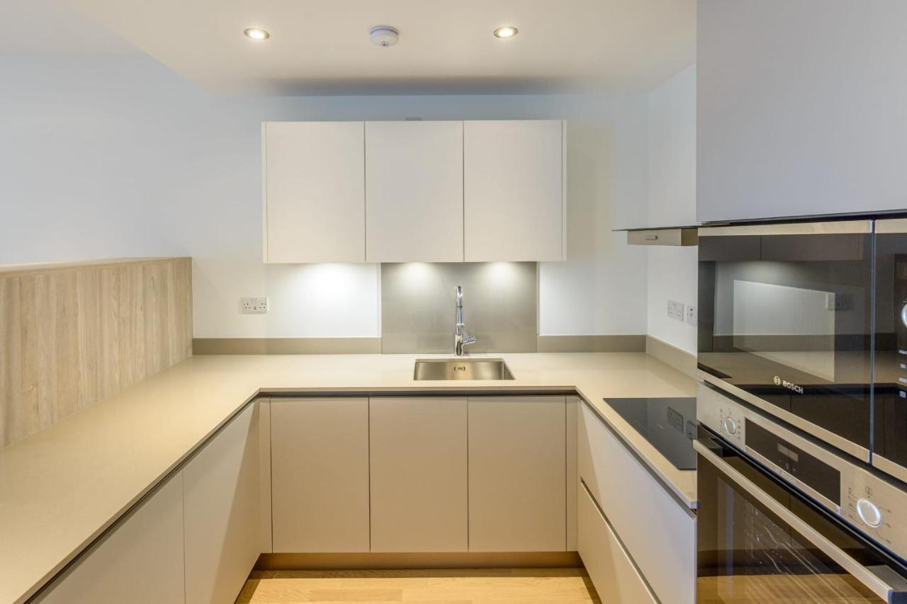 Luxury Modern Apartment With Exceptional Views! Hosted By Sweetstay ยิบรอลตาร์ ภายนอก รูปภาพ