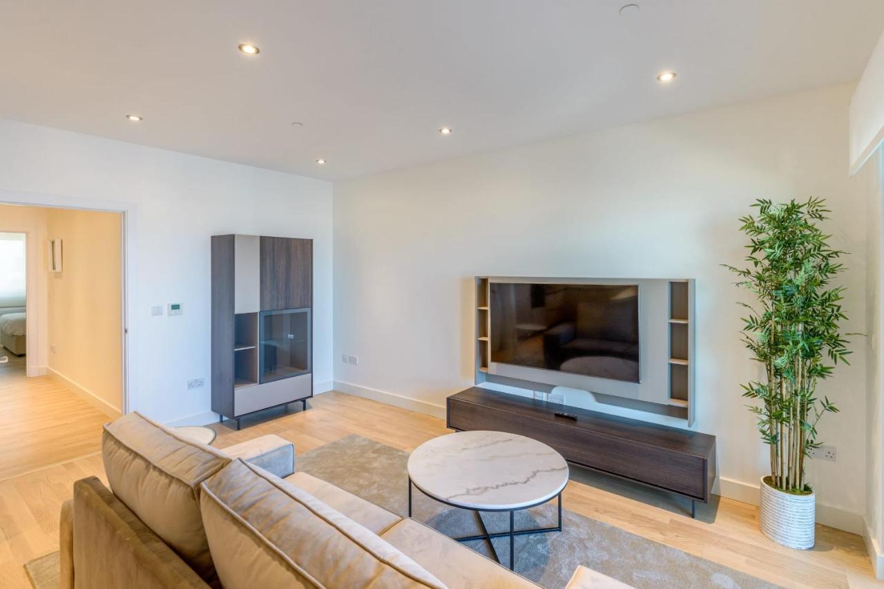 Luxury Modern Apartment With Exceptional Views! Hosted By Sweetstay ยิบรอลตาร์ ภายนอก รูปภาพ