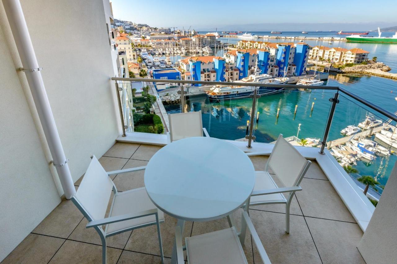 Luxury Modern Apartment With Exceptional Views! Hosted By Sweetstay ยิบรอลตาร์ ภายนอก รูปภาพ